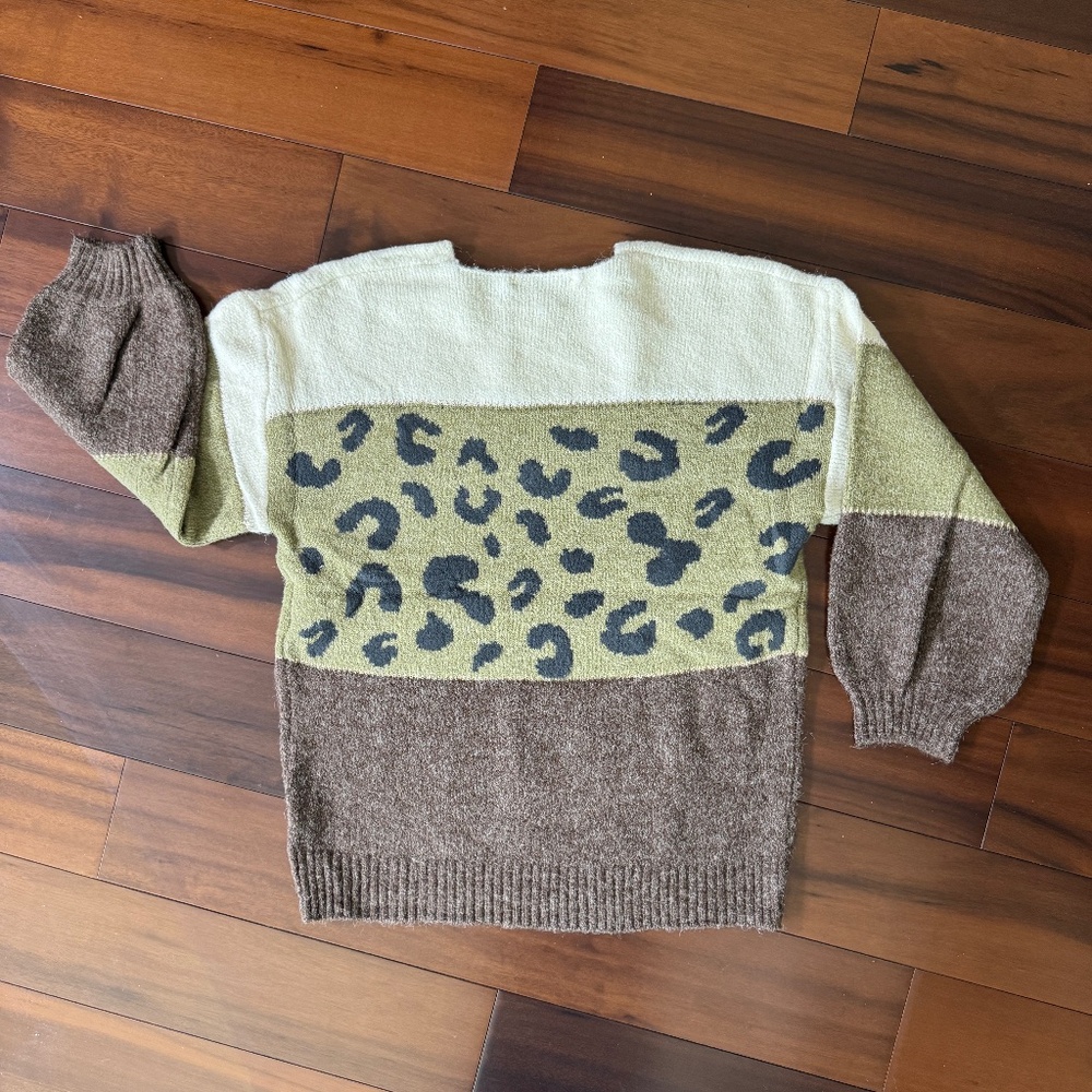 ANIMAL PRINT WITH COLOR BLOCKS SWEATER - Picture 5 of 9